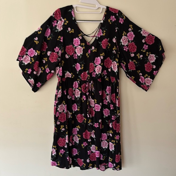 Torrid V-Neck Black W/Pink & Yellow Flowers Midi Dress Size 2 (18-20) - Picture 1 of 12